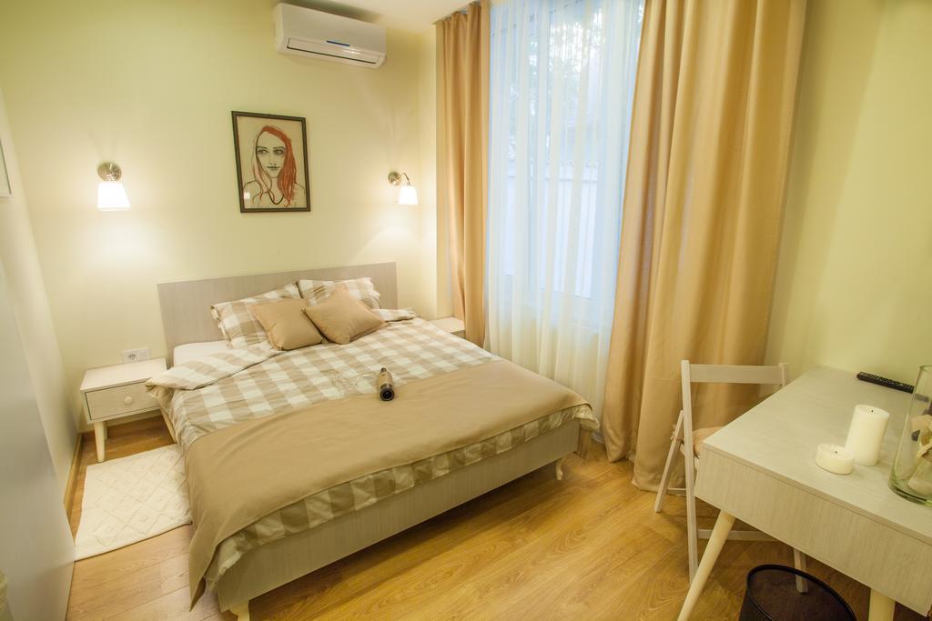 Bed&Breakfast Kod Smilje Belgrado Exterior foto