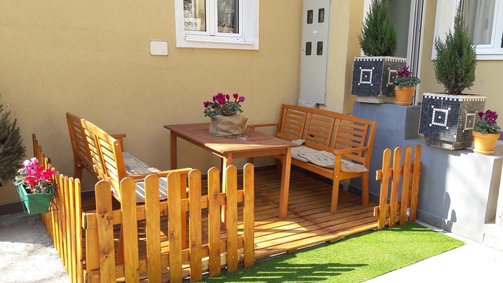 Bed&Breakfast Kod Smilje Belgrado Exterior foto